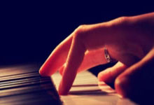 曼联希望拉什福德重返英格兰有助出售!曝其两大梦想下家,维拉买断有前提.